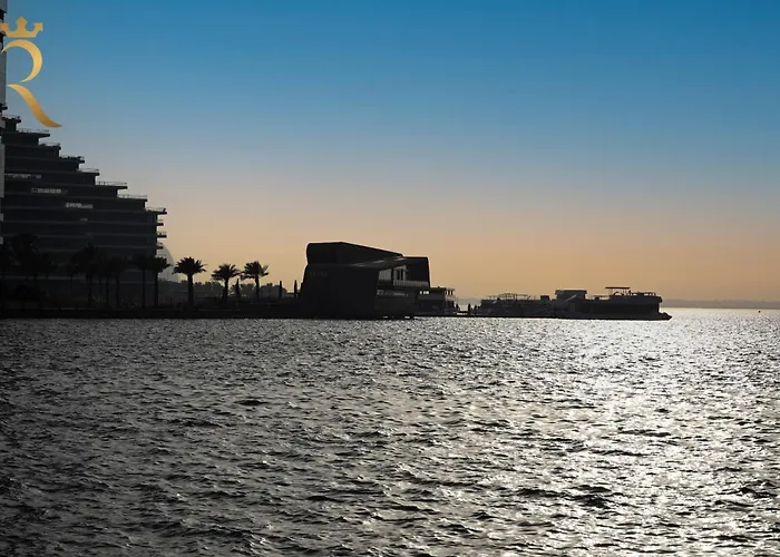 Al Raha Glamour 3Br With Beach Access