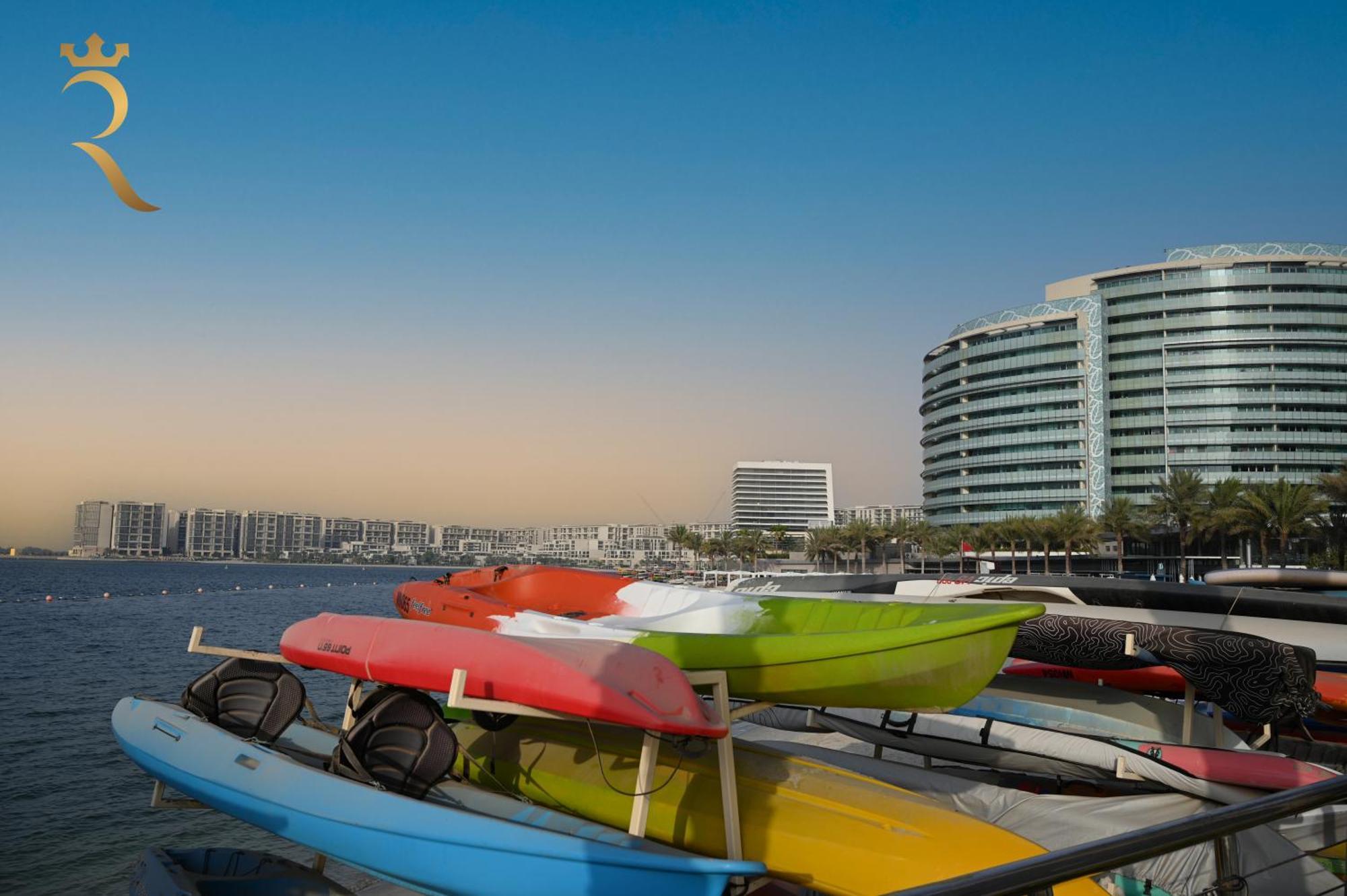 Al Raha Glamour 3br With Access *